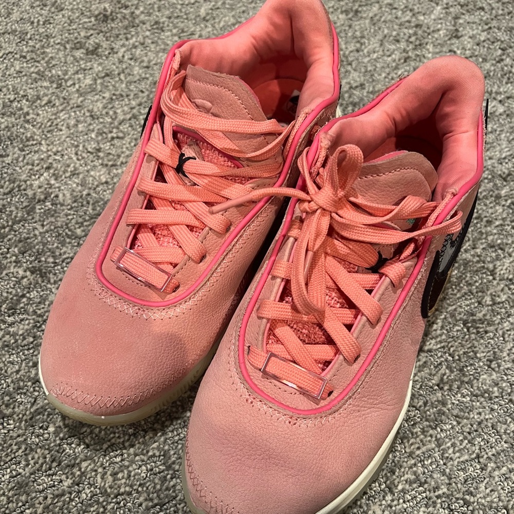 Nike Lebron South Beast - barely worn!